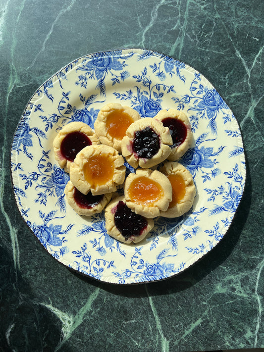 Kulleraugen (Thumbprint Cookies)